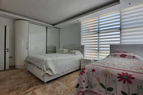 5+1 Villa in Alanya, Turkey No. 10818 21