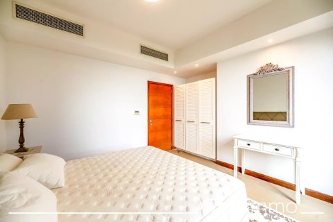 3 bedrooms Apartment in Roches Noires, Mauritius No. 53510 8