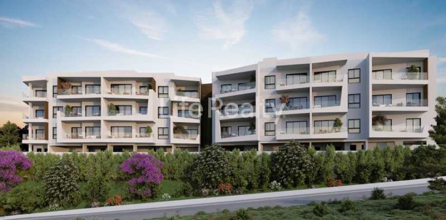 3 bedrooms Apartment in Agios Athanasios, Cyprus No. 34344