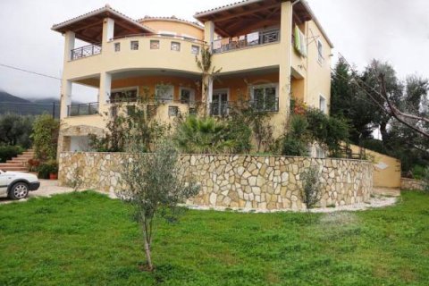 4 bedrooms House in Zakynthos, Greece No. 24645 1