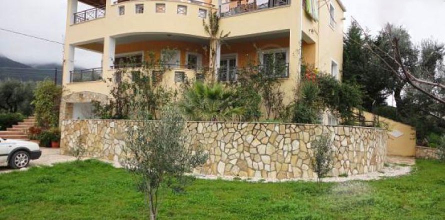 4 bedrooms House in Zakynthos, Greece No. 24645