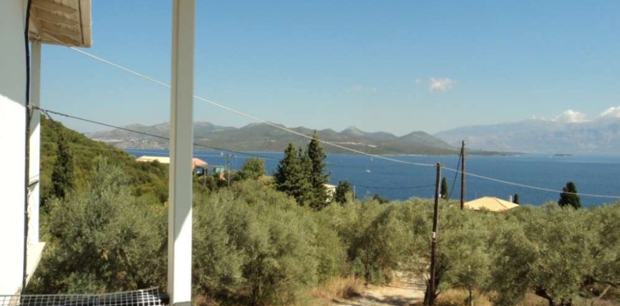 4 bedrooms Land in Lefkada, Greece No. 24644