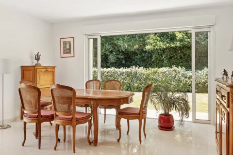 4 bedrooms Apartment in Grasse, France No. 68079 5