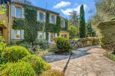 6 bedrooms Villa in Grasse, France No. 68071 5