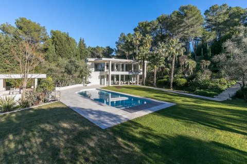 9 bedrooms House in Mougins, France No. 68081 1