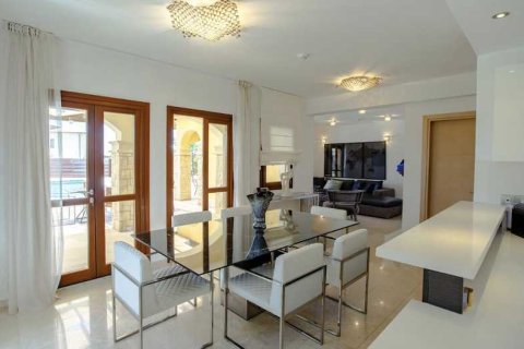 3 bedrooms Villa in Paphos, Cyprus No. 62757 5