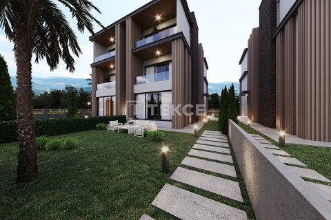 4+1 Villa in Mersin, Turkey No. 75237 3