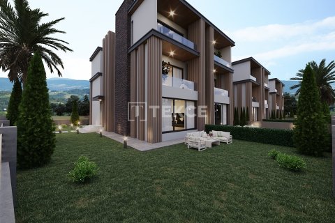 4+1 Villa in Mersin, Turkey No. 75237 1