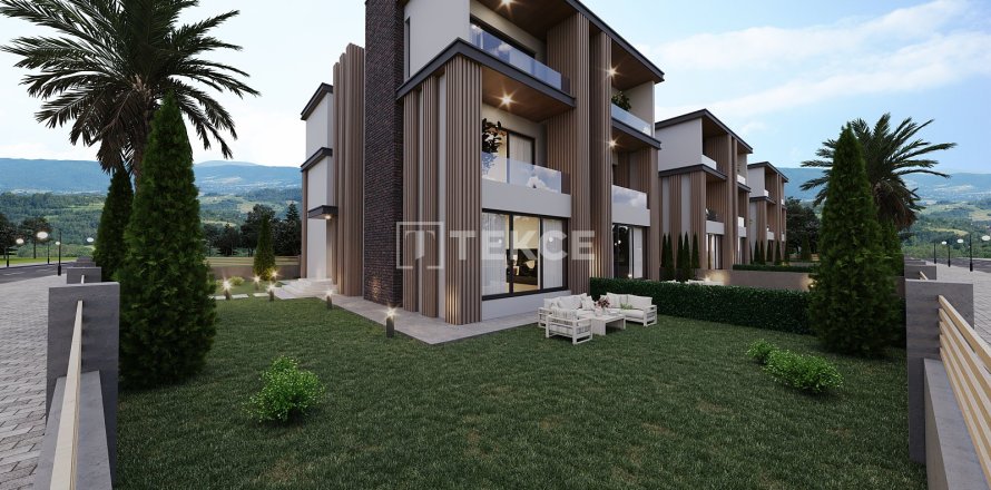 4+1 Villa in Mersin, Turkey No. 75237