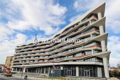 1+1 Apartment in Istanbul, Turkey No. 75238 3