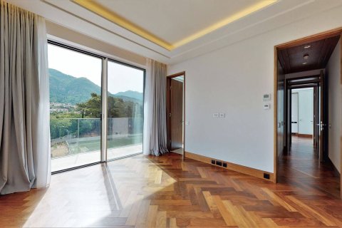 3 chambres Penthouse à Tivat, Montenegro No. 66933 10