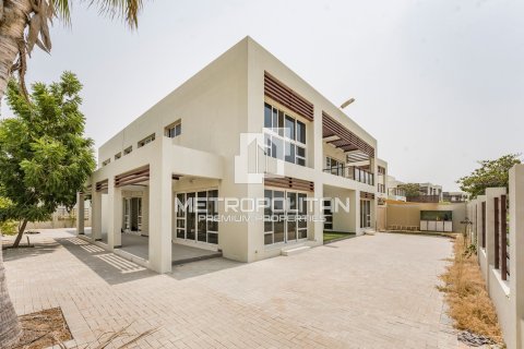 5 bedrooms Villa in Mina Al Arab, UAE No. 10300 4