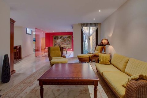 5 dormitorios House en Begur, Spain No. 25394 9