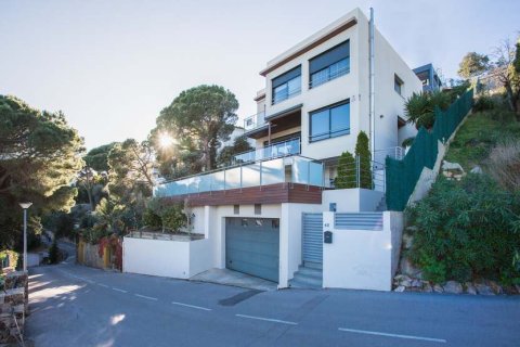 5 dormitorios House en Lloret de Mar, Spain No. 25392 1