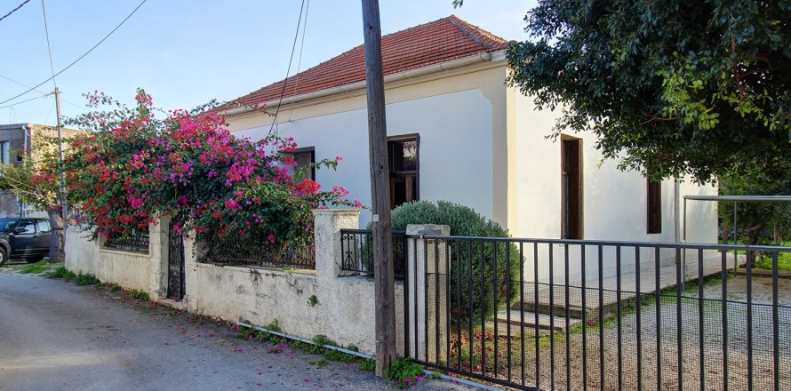 3 bedrooms House in Chania, Greece No. 23989