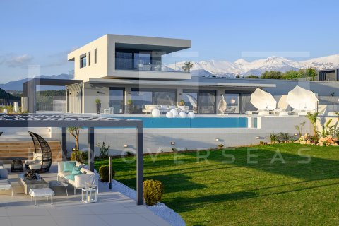 3 bedrooms Villa in Crete, Greece No. 24399 1