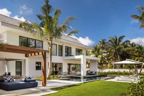 4 bedrooms Villa in Quatre Cocos, Mauritius No. 60833 2