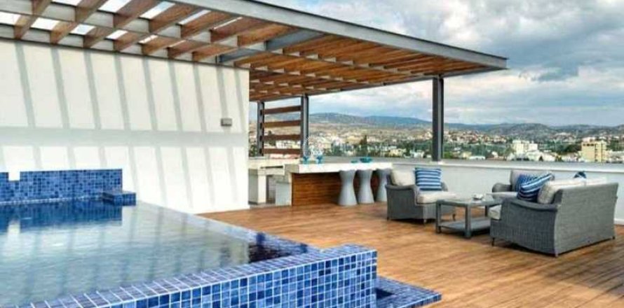 3 bedrooms Penthouse in Germasogeia, Cyprus No. 77561