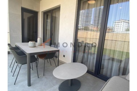 2+1 Apartment en Maltepe, Turkey No. 16817 16