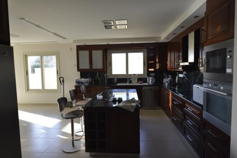 8 dormitorios Villa en Paphos, Cyprus No. 37804 9