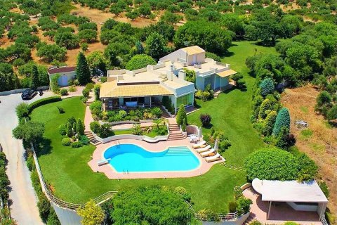 253m² Villa in Hersonissos, Greece No. 56129 1