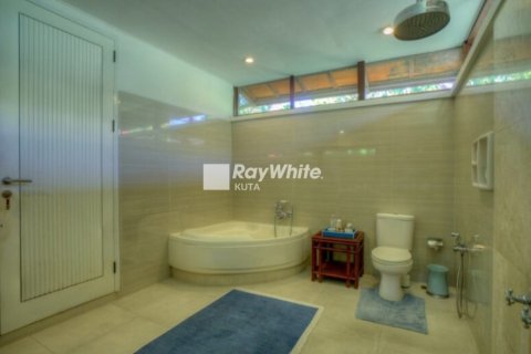 3 bedrooms Villa in Sanur, Indonesia No. 23003 5