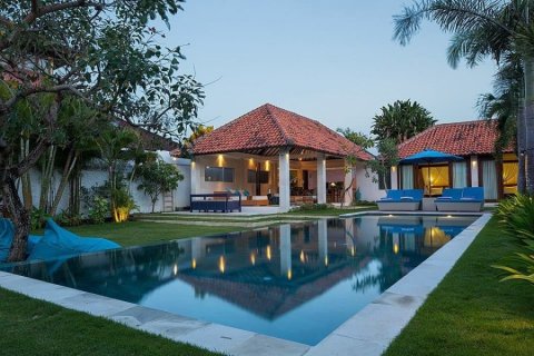 4 dormitorios Villa en Sanur, Indonesia No. 23013 1