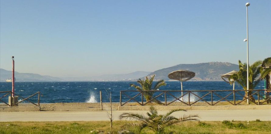 1300m² Land in Magnesia, Greece No. 59942