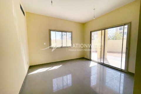 4 bedrooms Villa in Baniyas, UAE No. 3385 3