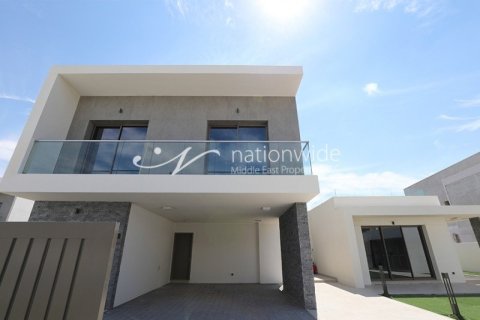 5 dormitorios Villa en  Yas Island, UAE No. 3275 14