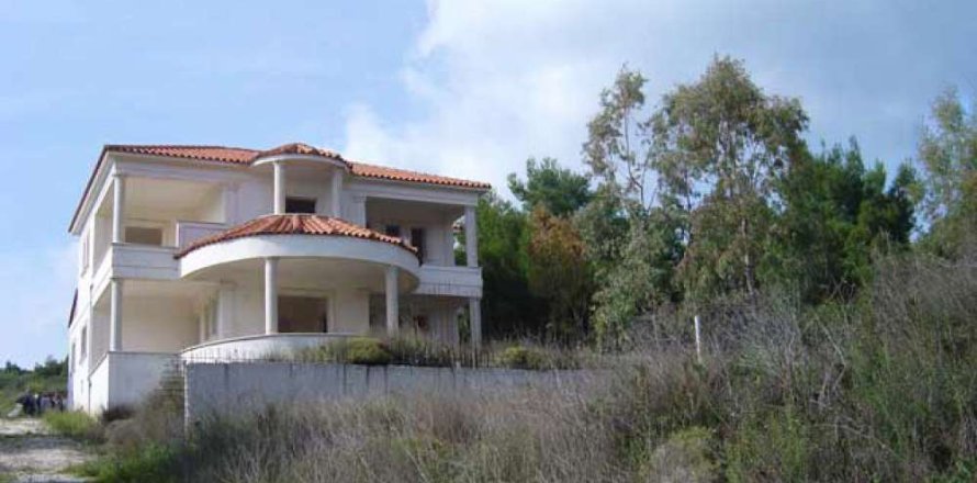 4 bedrooms House in Zakynthos, Greece No. 24488