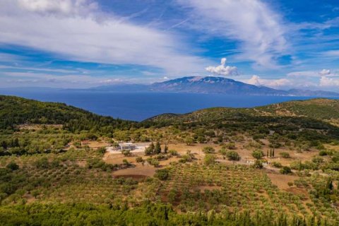 Land en Zakynthos, Greece No. 24496 2