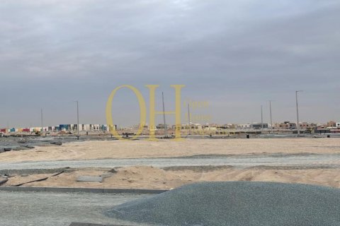 938.9m² Land en Khalifa City, UAE No. 10200 7