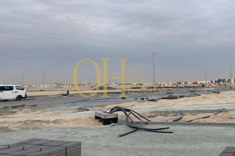 938.9m² Land en Khalifa City, UAE No. 10200 5