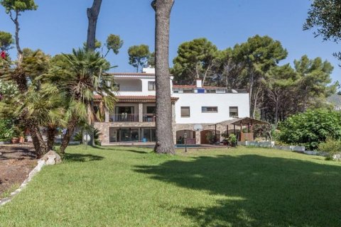 7 dormitorios House en Castelldefels, Spain No. 25439 8