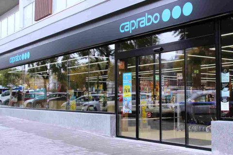 3772.74m² Commercial property en Barcelona, Spain No. 25528 2