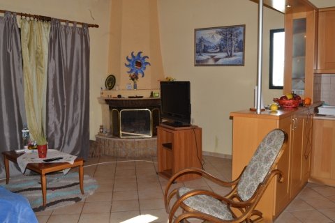 2 bedrooms Villa in Corfu, Greece No. 60002 8