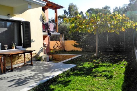 3 bedrooms House in Phocis, Greece No. 60003 7