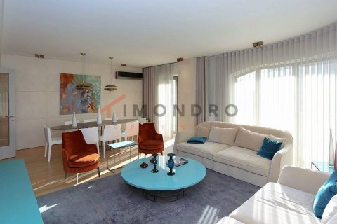 4+1 Apartment in Beylikduezue, Turkey No. 17392 20