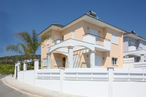 3 dormitorios Villa en Limassol, Cyprus No. 51171 1