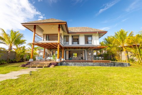 5 dormitorios Villa en Riviere Noire, Mauritius No. 60895 1