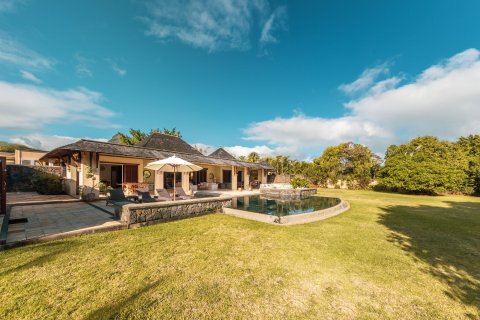 5 bedrooms Villa in Tamarin, Mauritius No. 60898 1