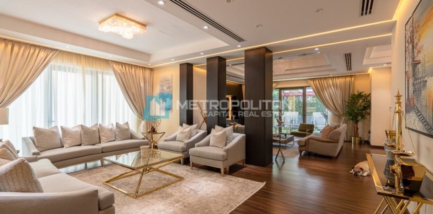 4 bedrooms Villa in Al Bateen, UAE No. 4668