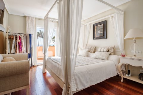 8 dormitorios Villa en Estepona, Spain No. 27414 13