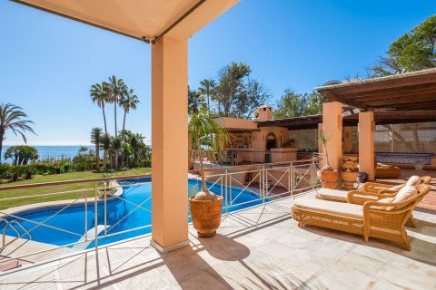 8 bedrooms Villa in Estepona, Spain No. 27414 24