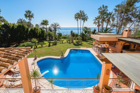 8 dormitorios Villa en Estepona, Spain No. 27414 10