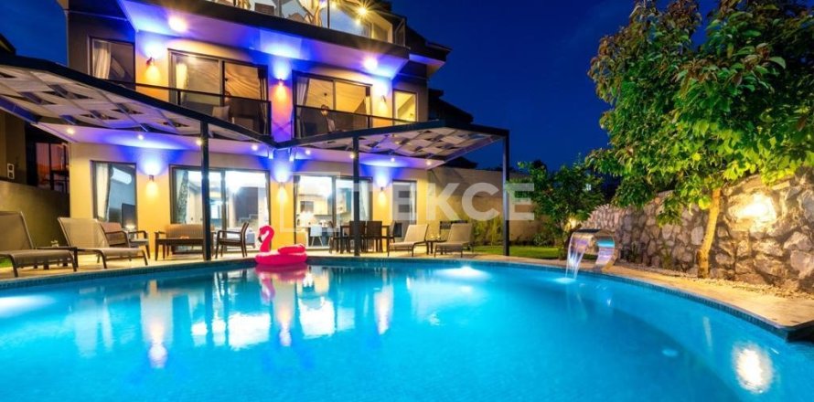 3+1 Villa en Fethiye, Turkey No. 14276