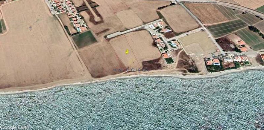 5104m² Land in Pervolia, Cyprus No. 36342