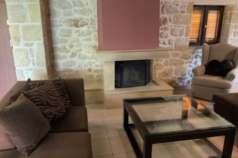 6 rooms Villa in Heraklion, Greece No. 52071 4