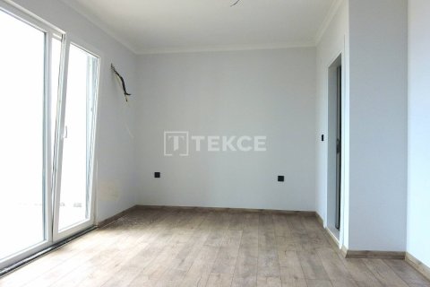 4+1 Apartment en Mudanya, Turkey No. 11317 19